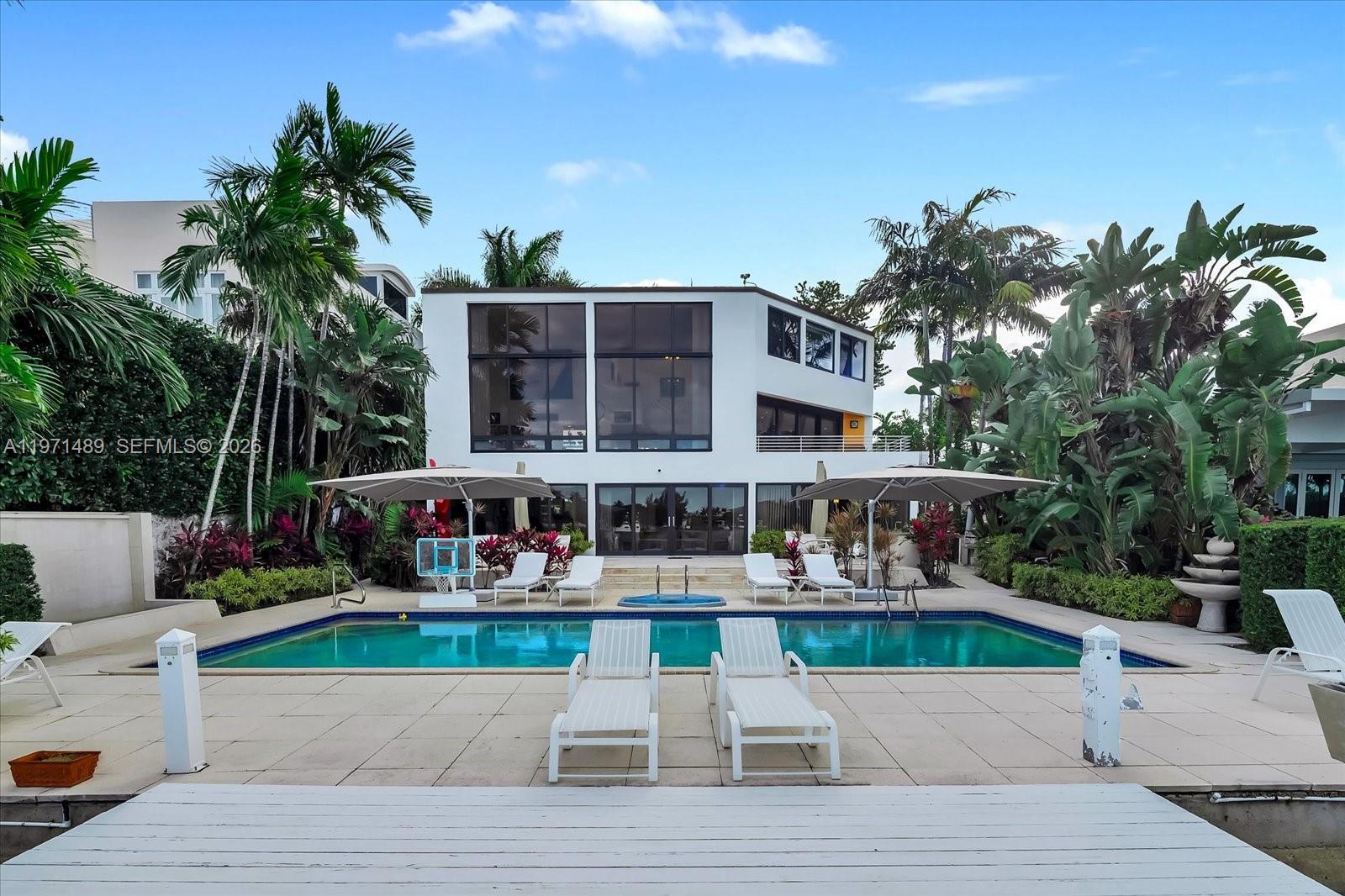 HIBISCUS ISLAND - Residential