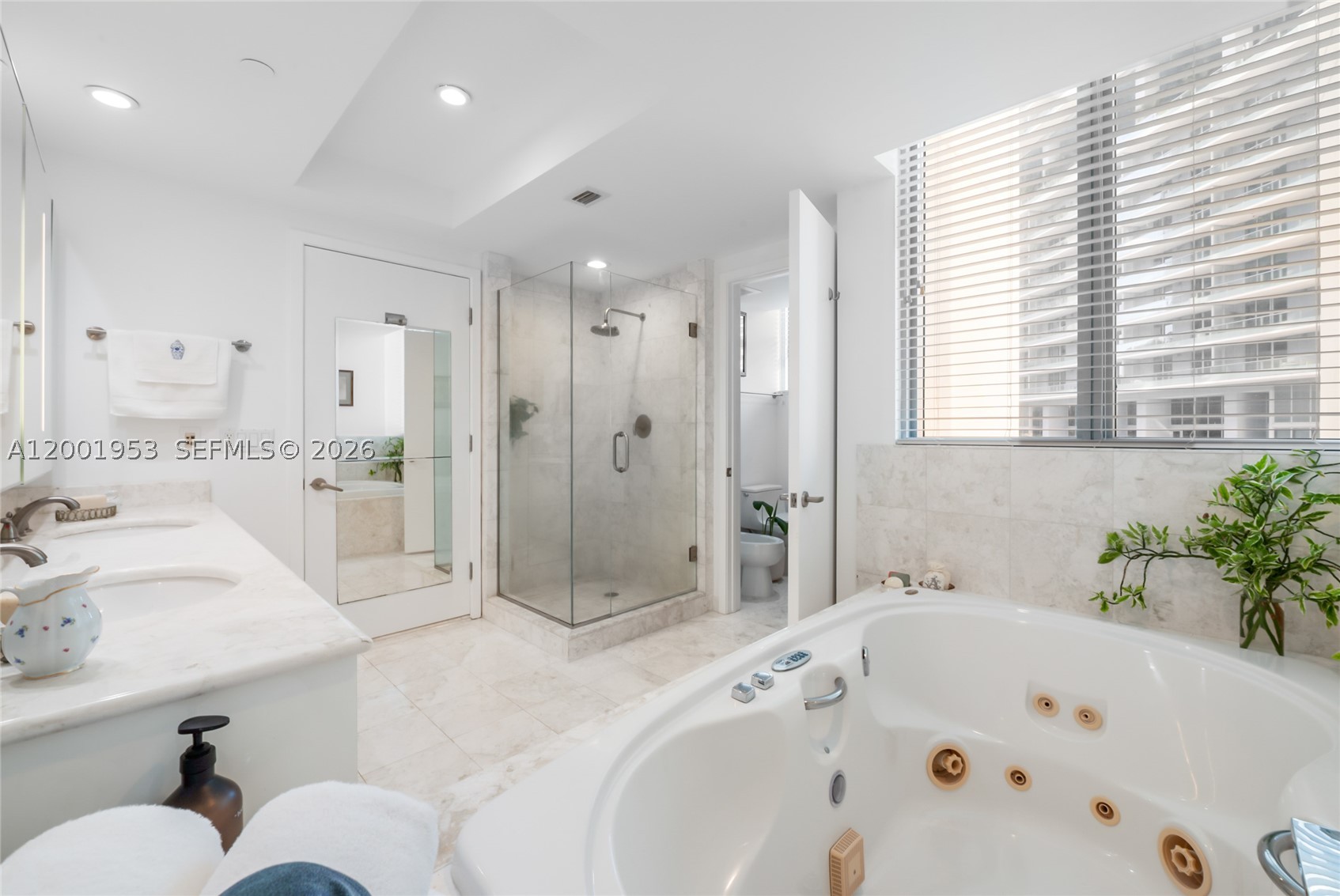 JADE RESIDENCES AT BRICKE - Residential