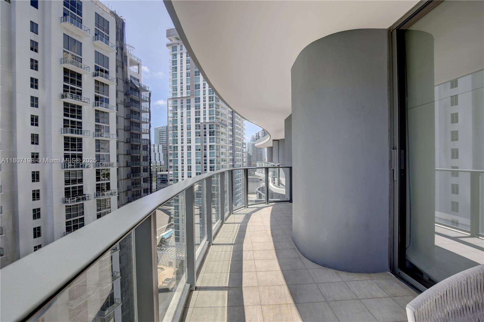 BRICKELL FLATIRON - Residential