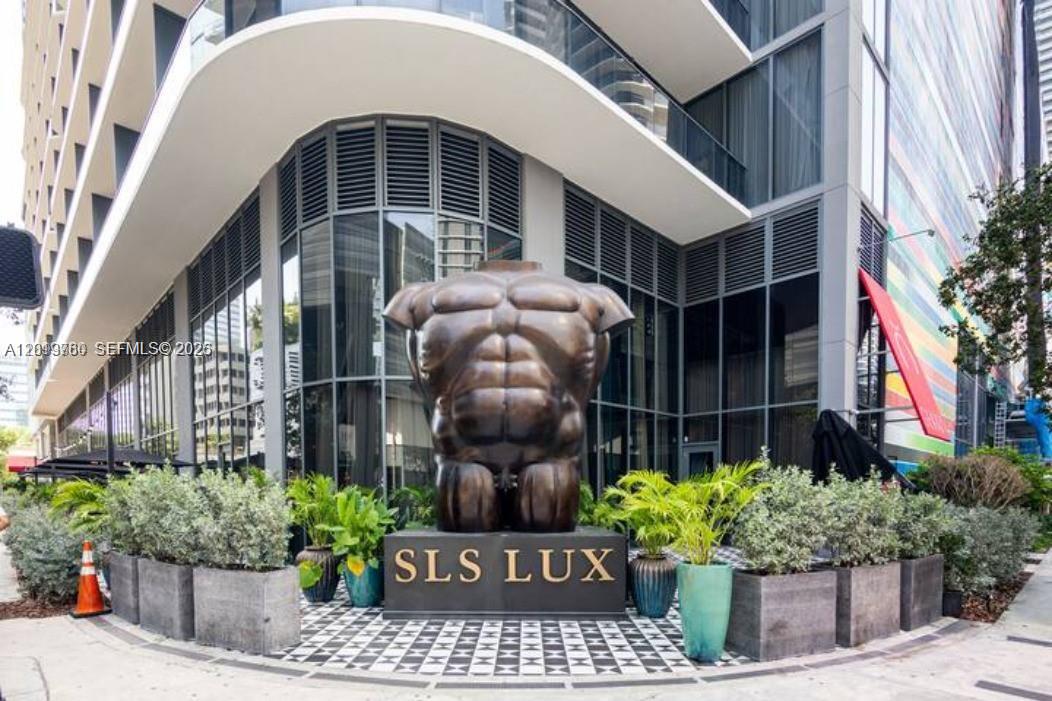 PRICED TO SELL! — ideal for investors or end users looking to secure a premier Brickell residence below market. Rare opportunity to own one of the most desirable layouts in SLS Lux Brickell. This 03 line residence features unobstructed southern exposure with stunning views overlooking the pool deck, tennis courts, and Mary Brickell Village. Spacious 1 Bedroom + Den / 2 Full Bathrooms with premium features including: Private elevator entry with exclusive foyer Stainless steel appliances In-unit washer and dryer Dual vanity bathroom sinks Large walk-in closet Bright, open layout with floor-to-ceiling natural light Residents enjoy luxury resort-style amenities, including: Two resort-style pools (one with full bar & BBQ area) Tennis and basketball courts State-of-the-art fitness center Full-service spa Private event and entertainment spaces.