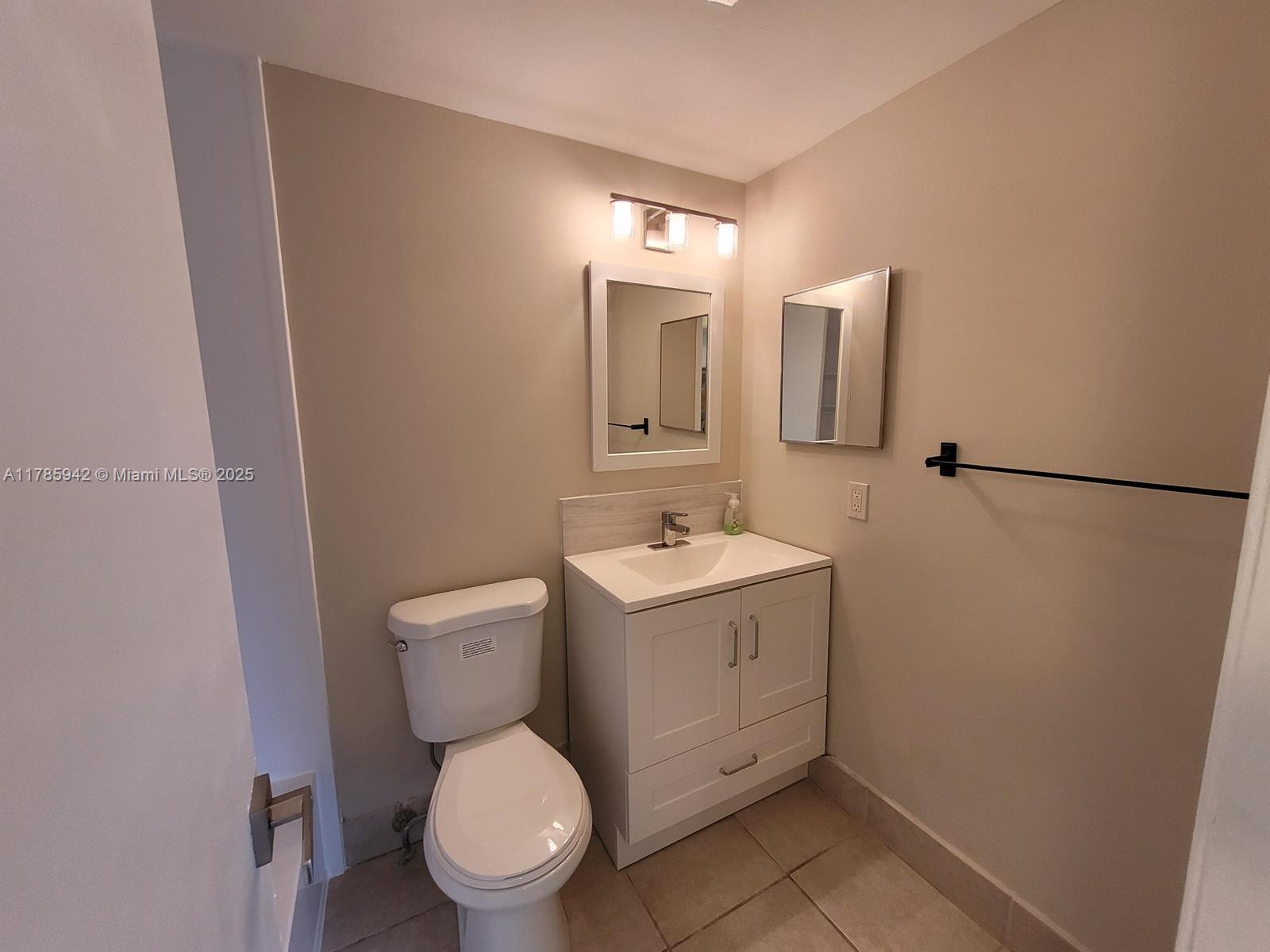 SALISBURY CONDOS - Residential