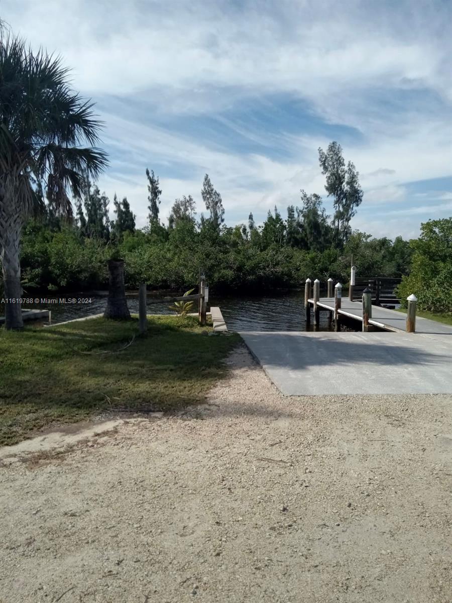Bayshores - Land