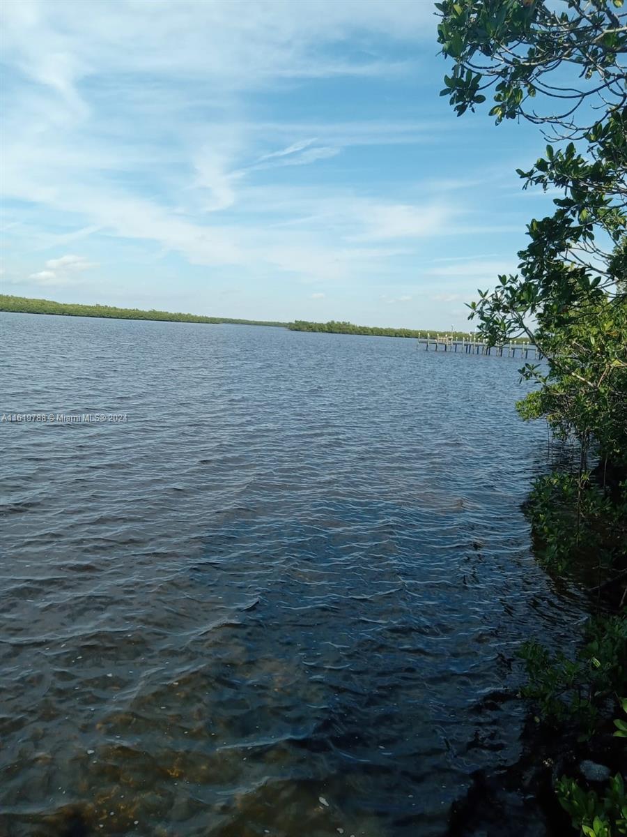 Bayshores - Land