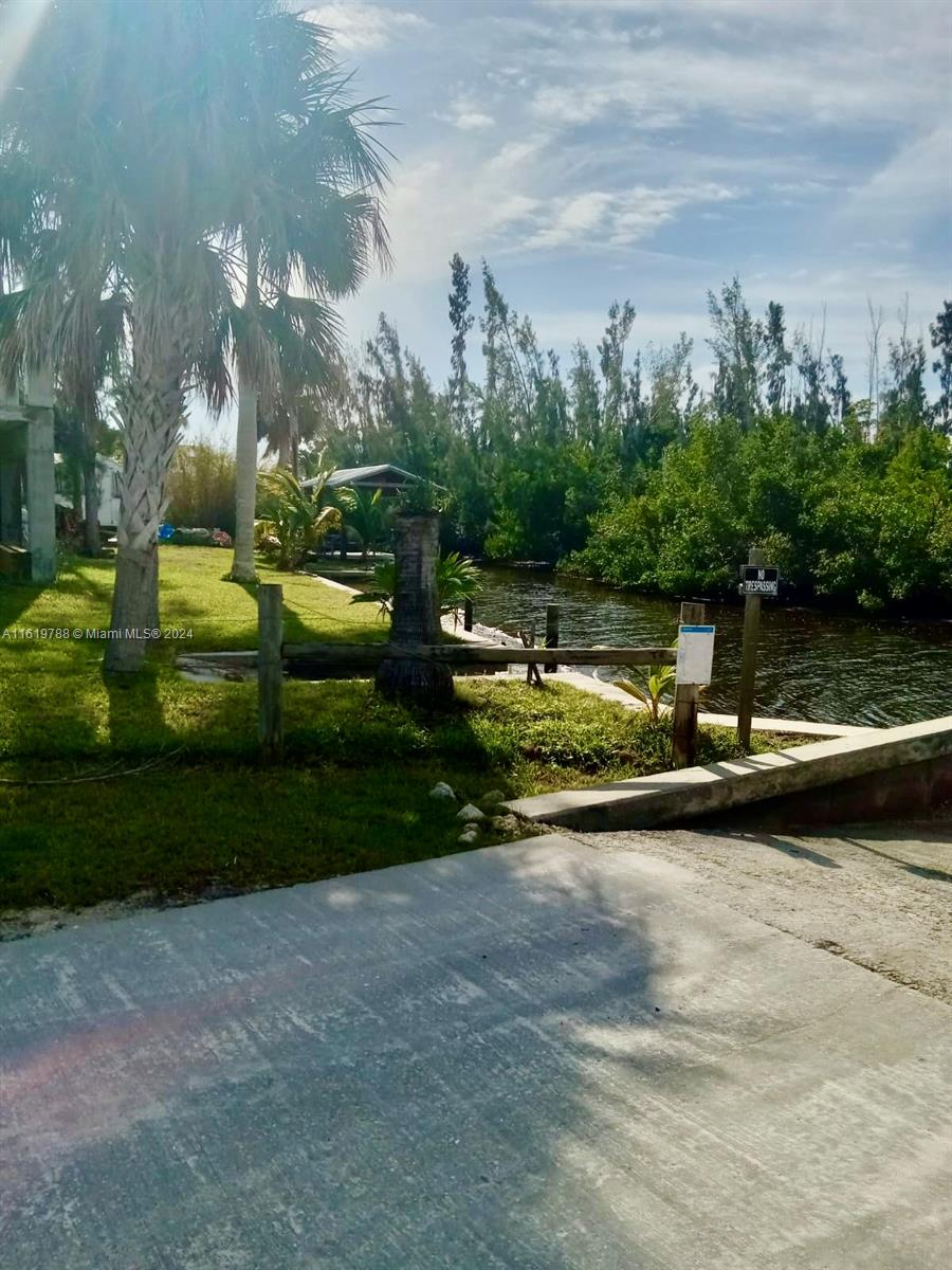 Bayshores - Land