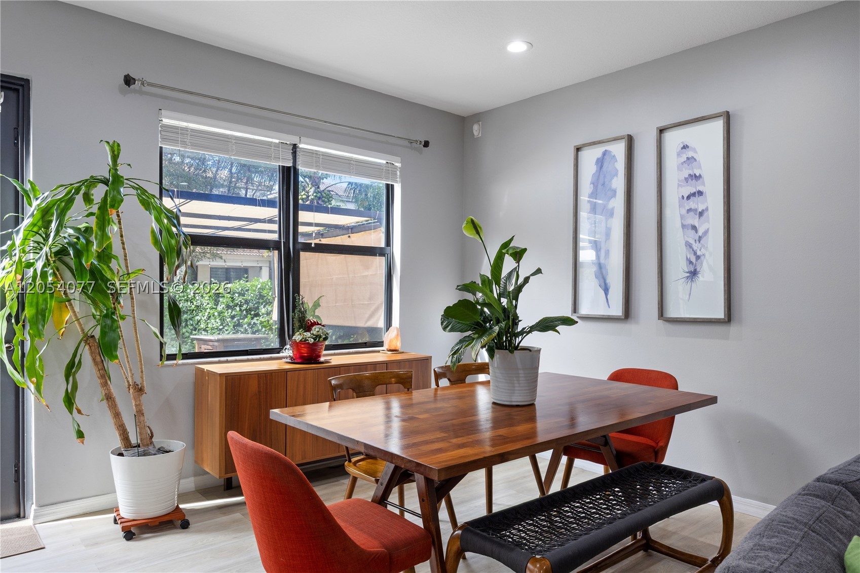 CHAMPION LAKES - Residential