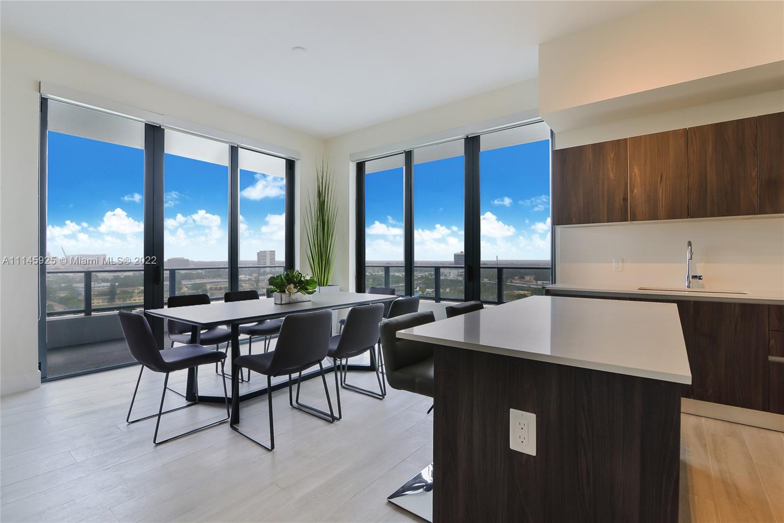 AVENTURA PARKSQUARE RESID - Residential