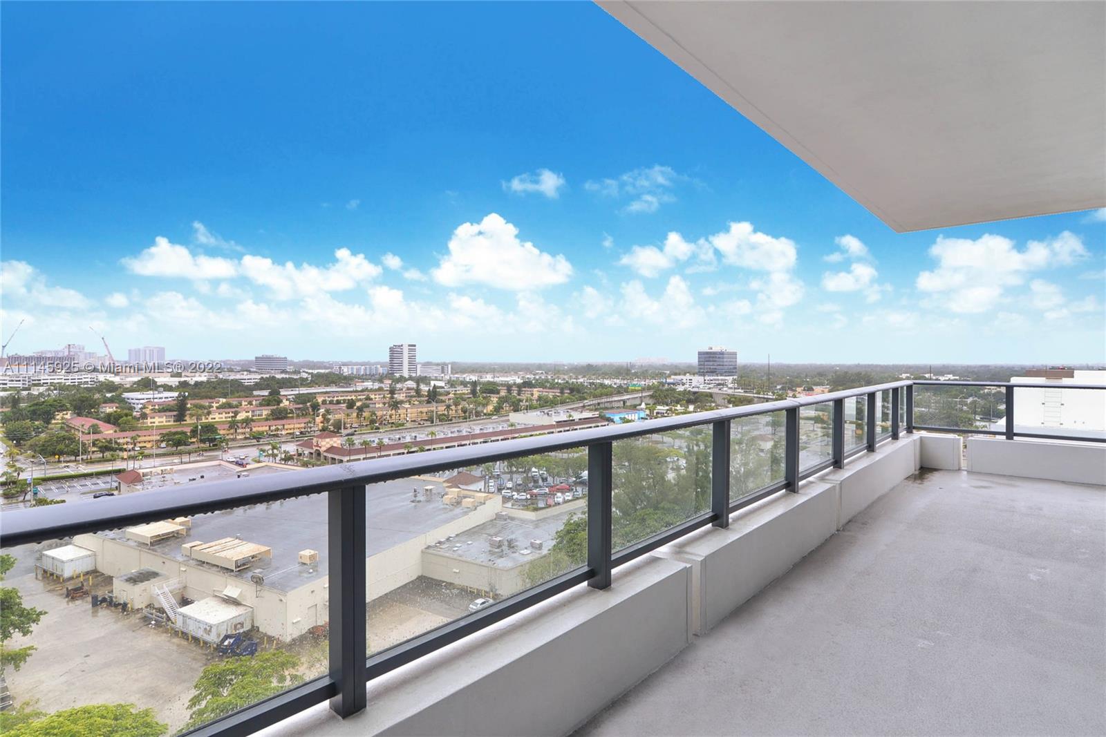 AVENTURA PARKSQUARE RESID - Residential