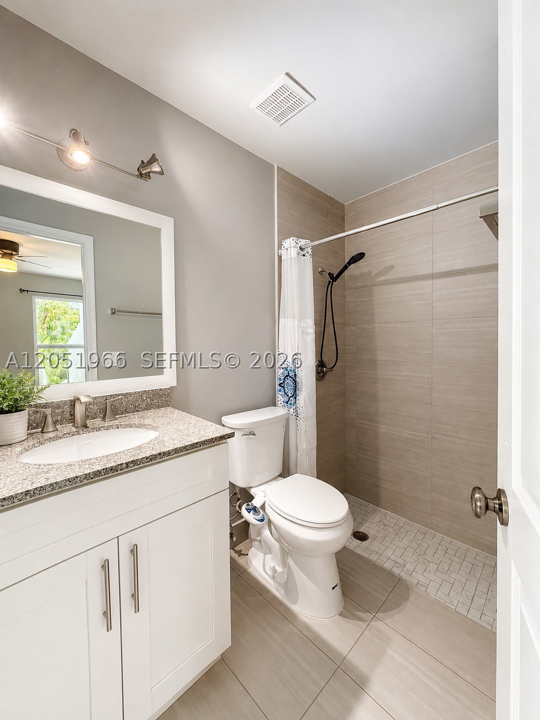 BONAVENTURE LAKES ADD 2 - Residential