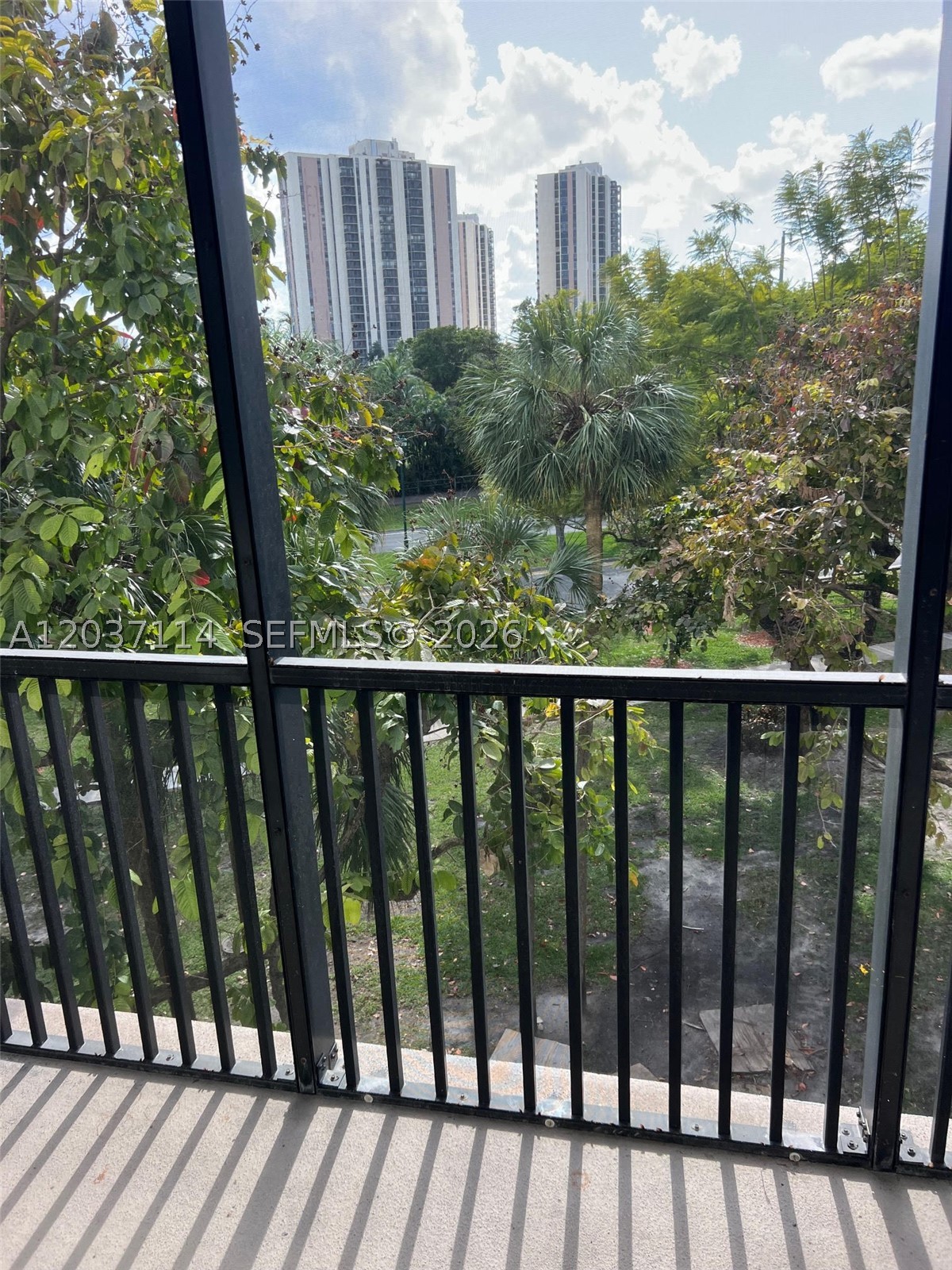 BRAVURA I CONDO - Residential Lease