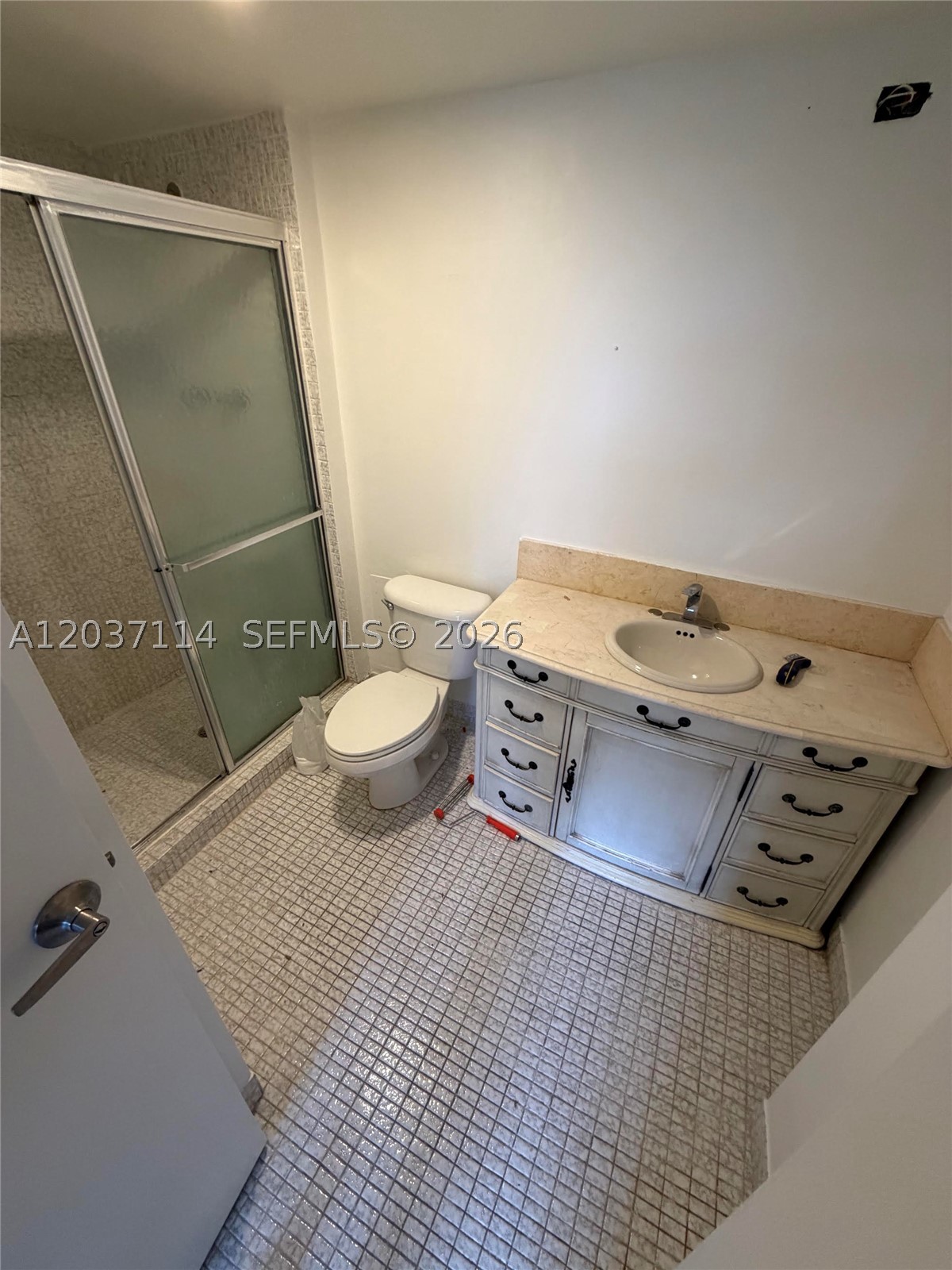 BRAVURA I CONDO - Residential Lease