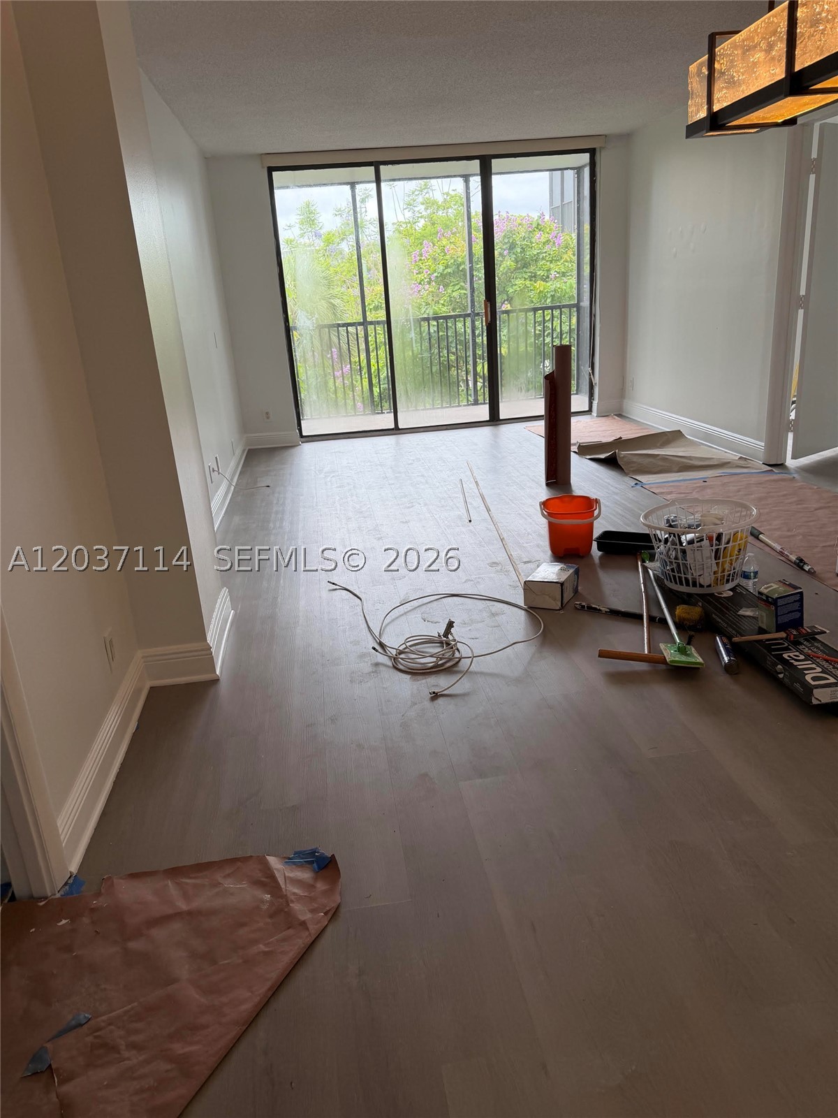 BRAVURA I CONDO - Residential Lease