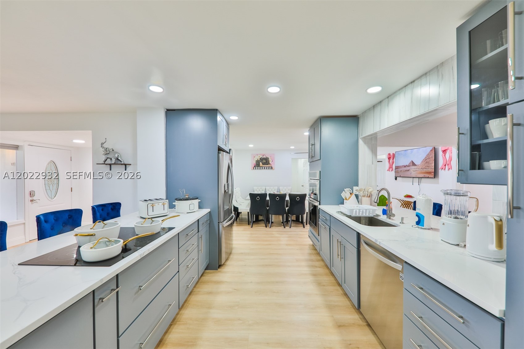 Yatch Club - Residential