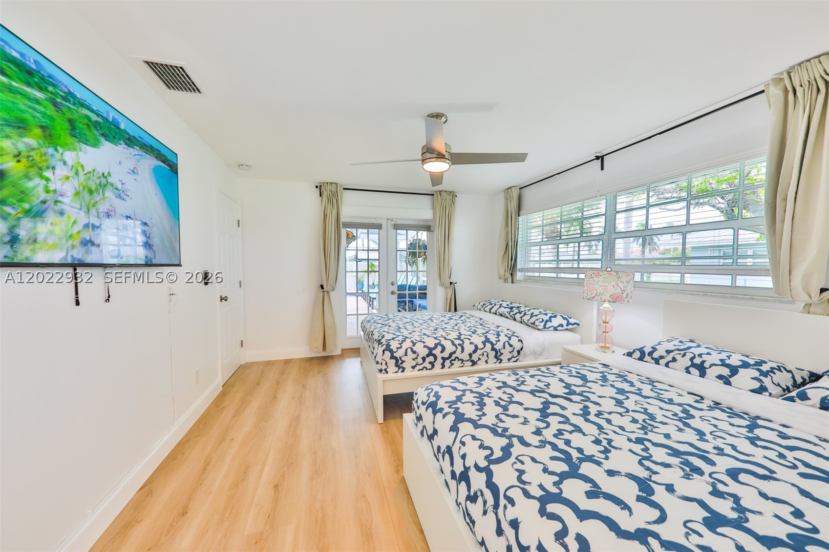 Yatch Club - Residential