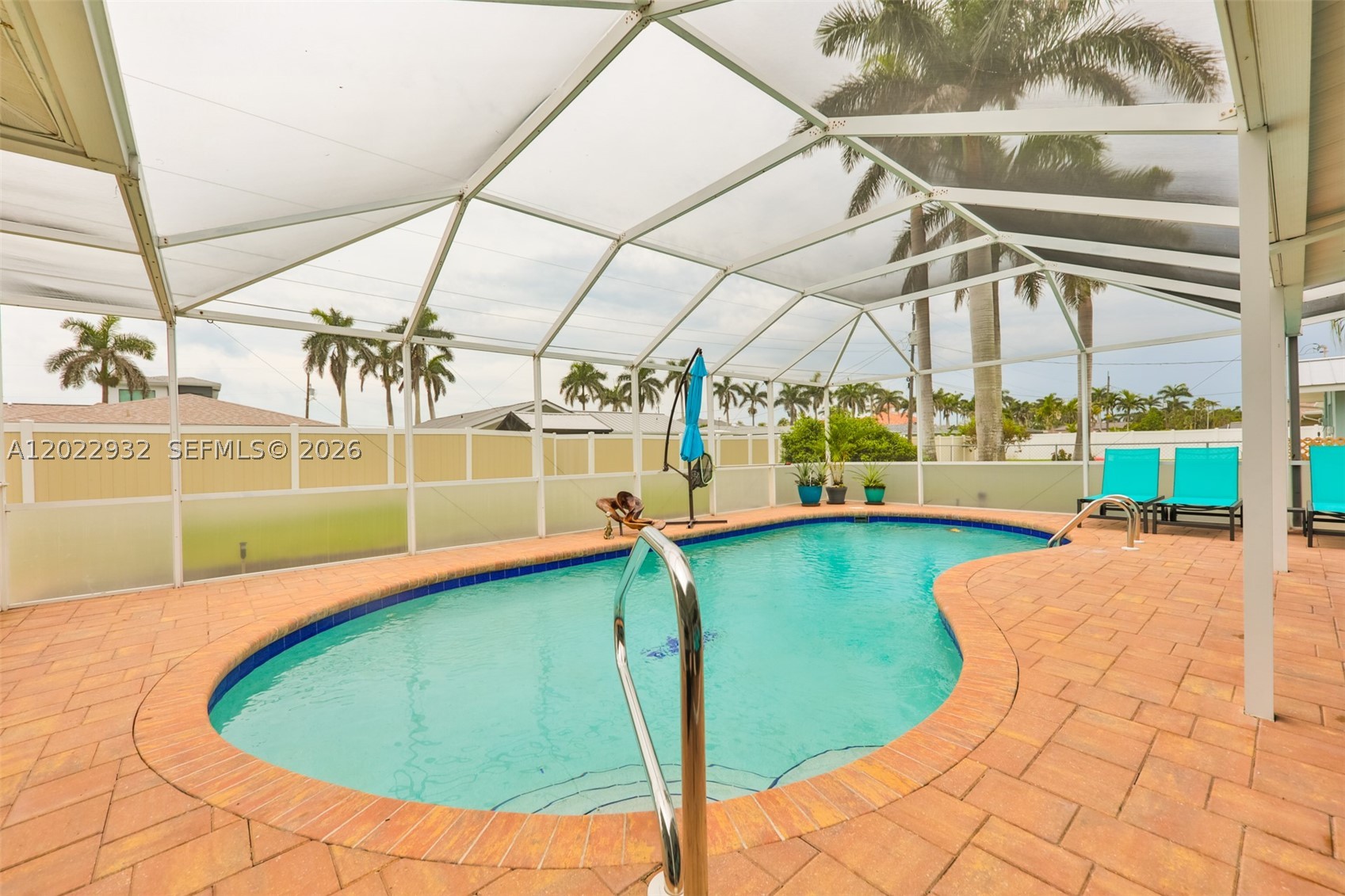 Yatch Club - Residential