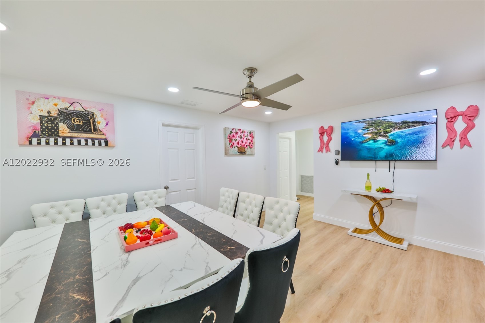 Yatch Club - Residential