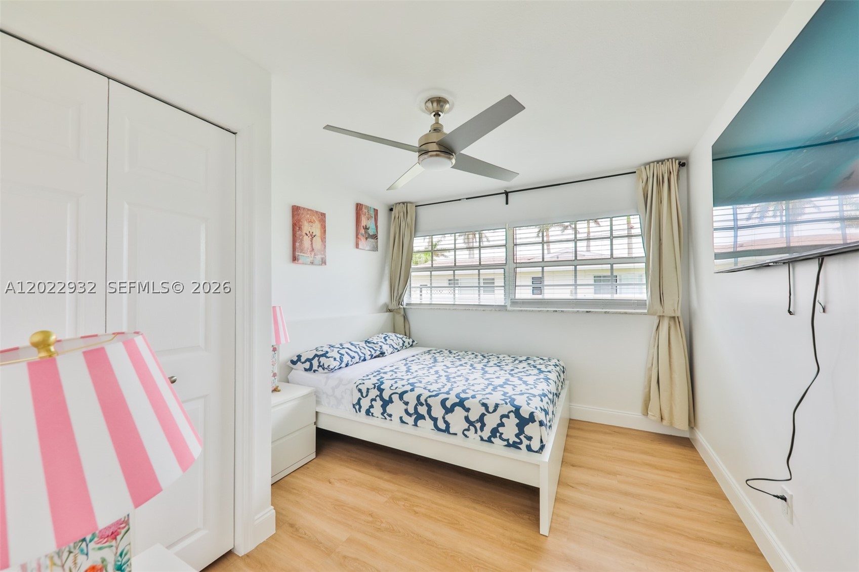 Yatch Club - Residential
