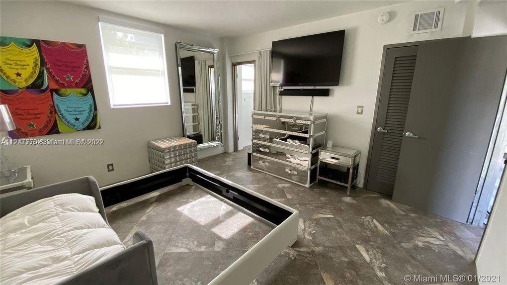 LINCOLN TOWERS CONDO - Residential Lease