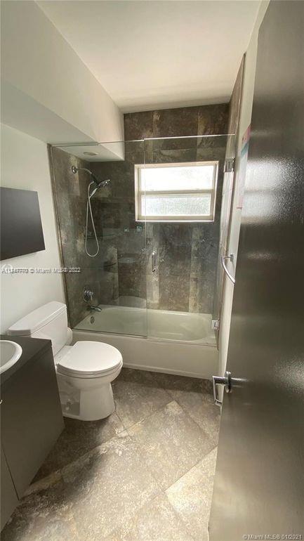 LINCOLN TOWERS CONDO - Residential Lease