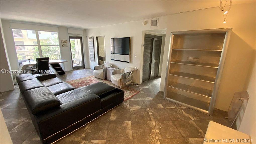 LINCOLN TOWERS CONDO - Residential Lease