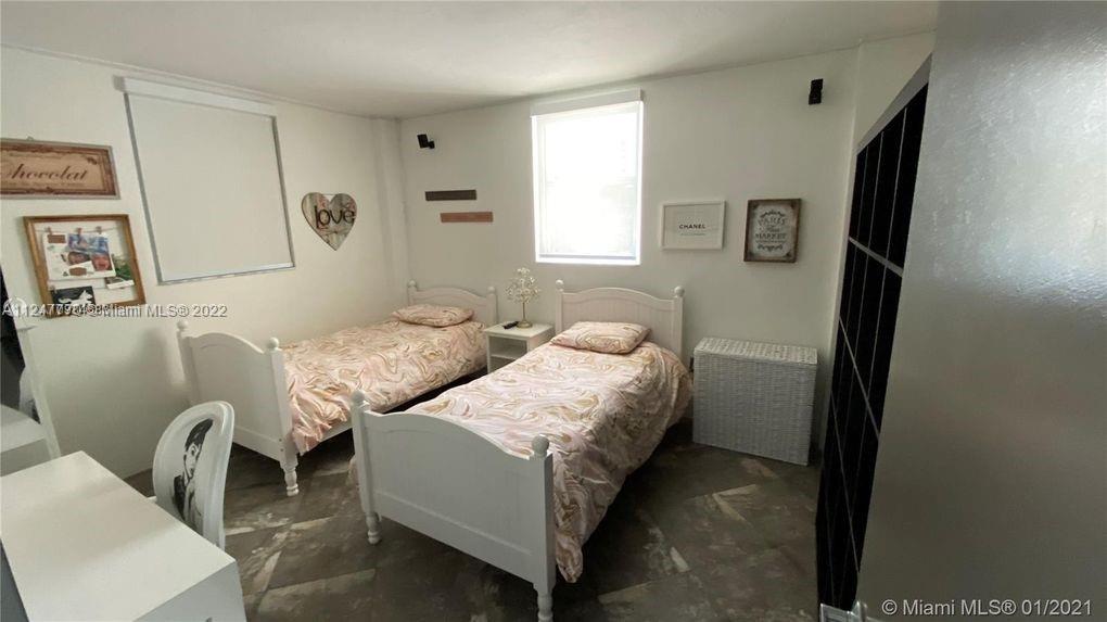 LINCOLN TOWERS CONDO - Residential Lease