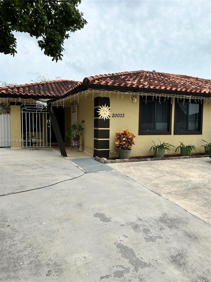 SABRINA TWINHOMES SUB - Residential