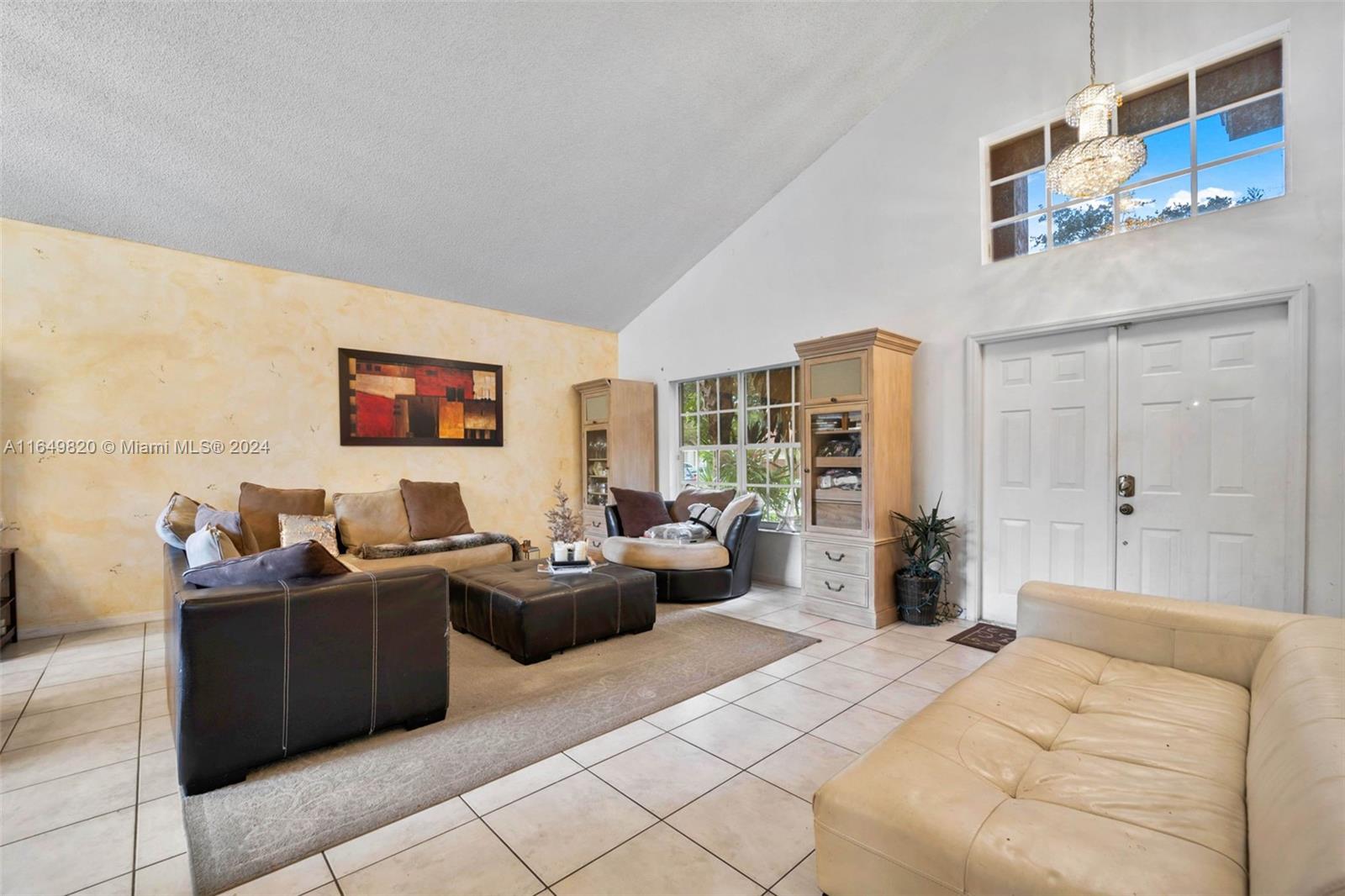 GROVE COMMERCIAL CENTER - Residential