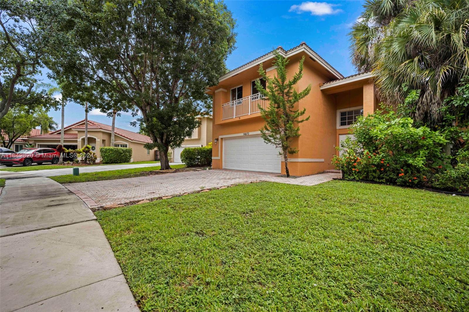 GROVE COMMERCIAL CENTER - Residential