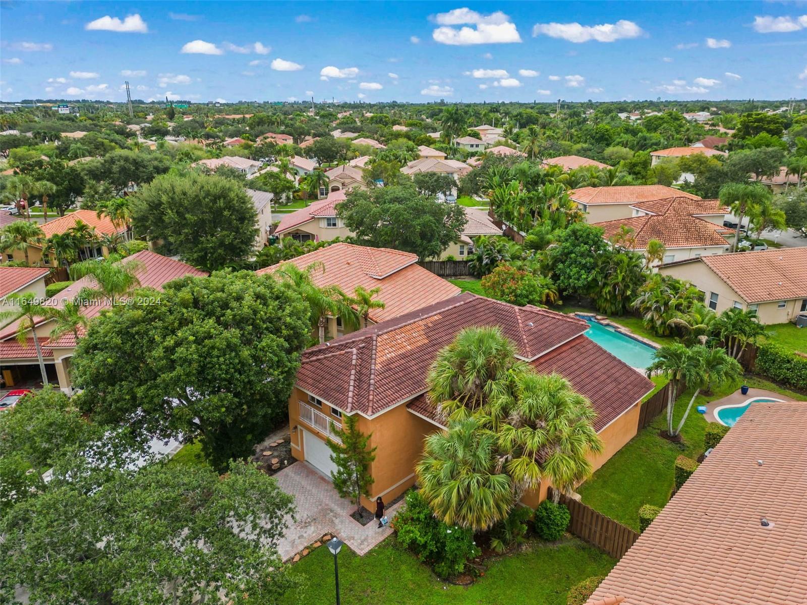 GROVE COMMERCIAL CENTER - Residential