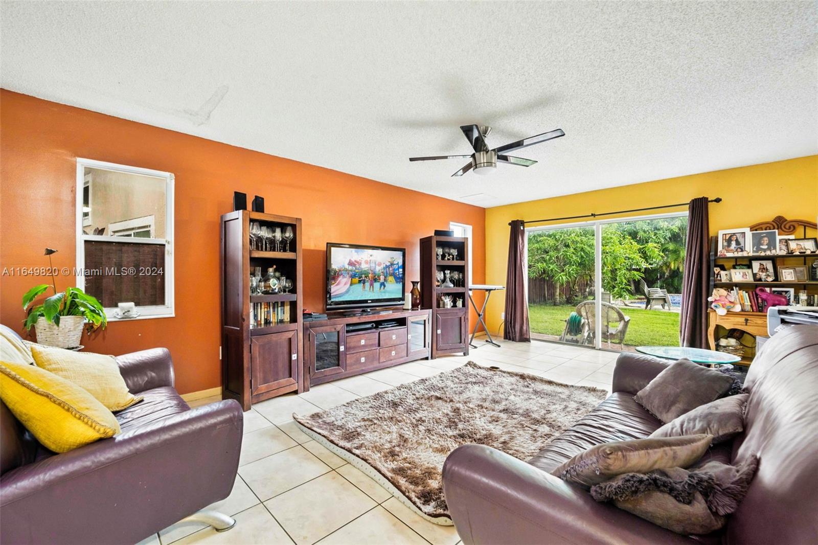 GROVE COMMERCIAL CENTER - Residential