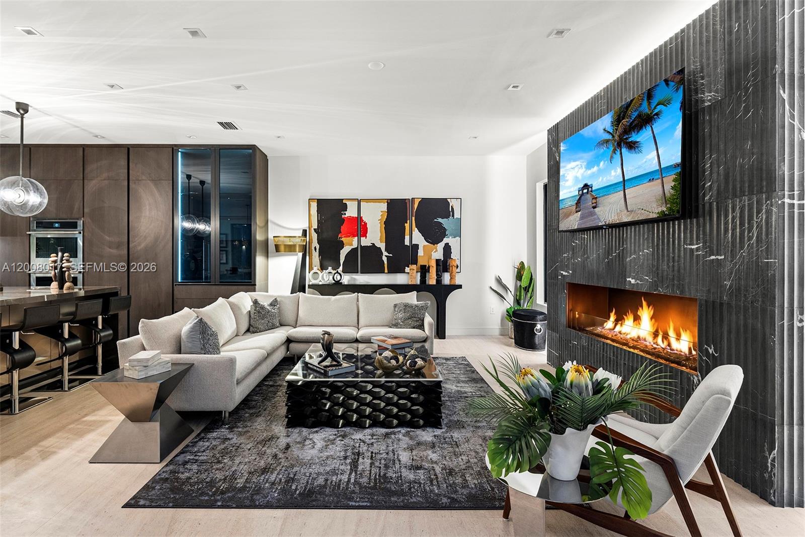 UNIVERSITY PLACE - Residential