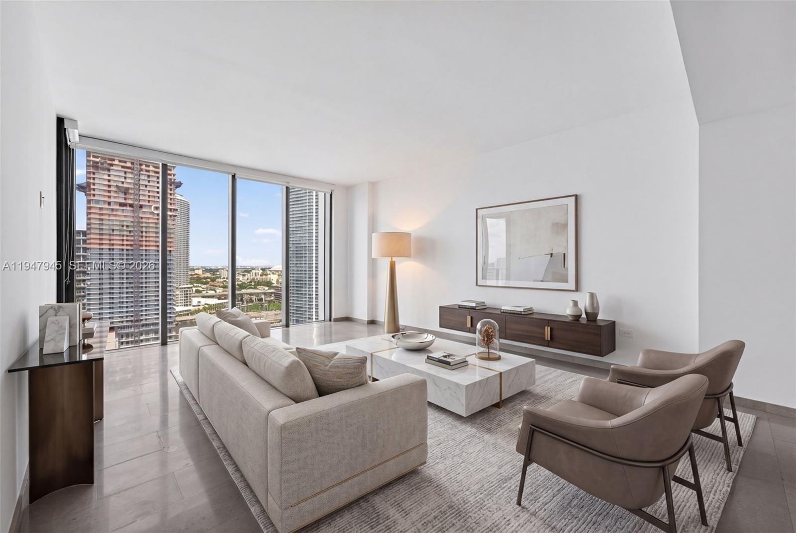 REACH CONDO - Residential