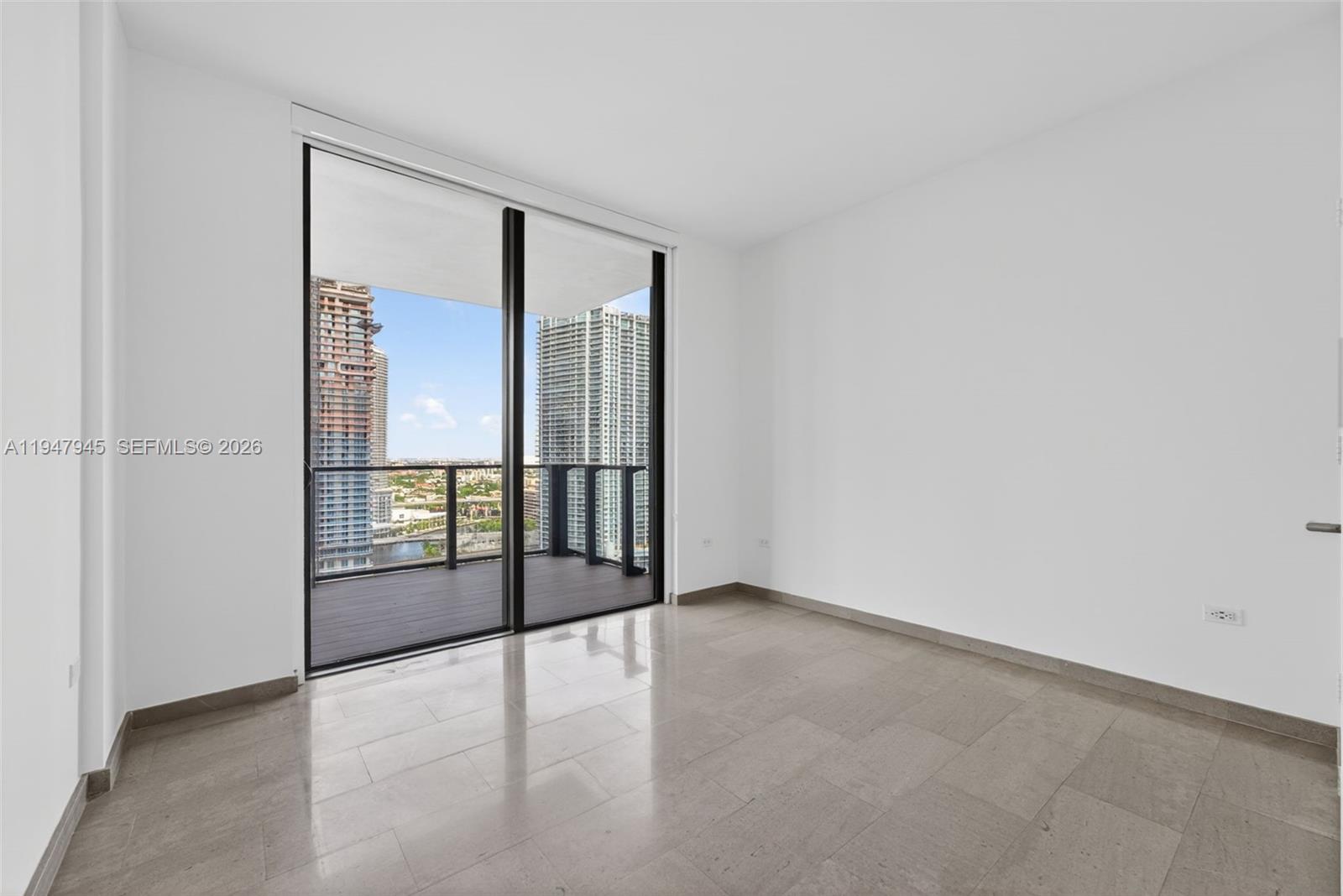 REACH CONDO - Residential