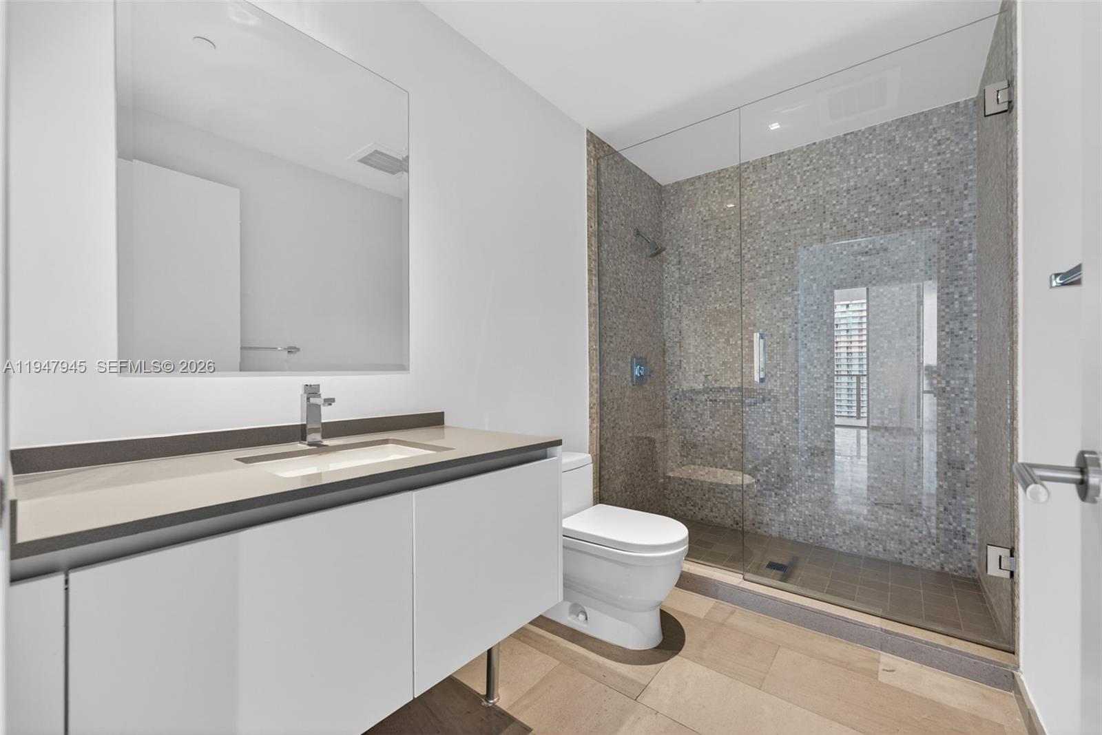 REACH CONDO - Residential