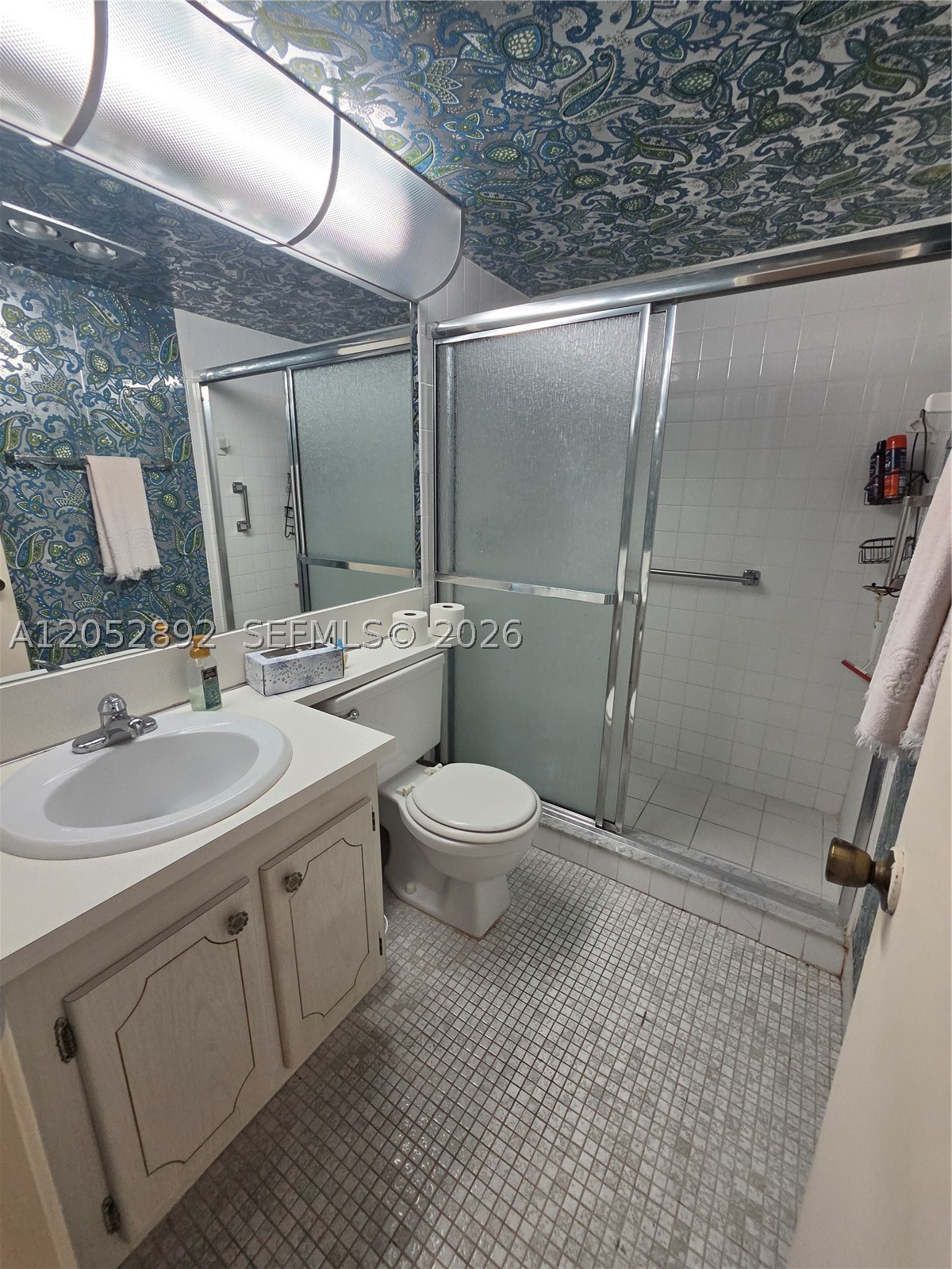 ASHBY D CONDO - Residential Lease