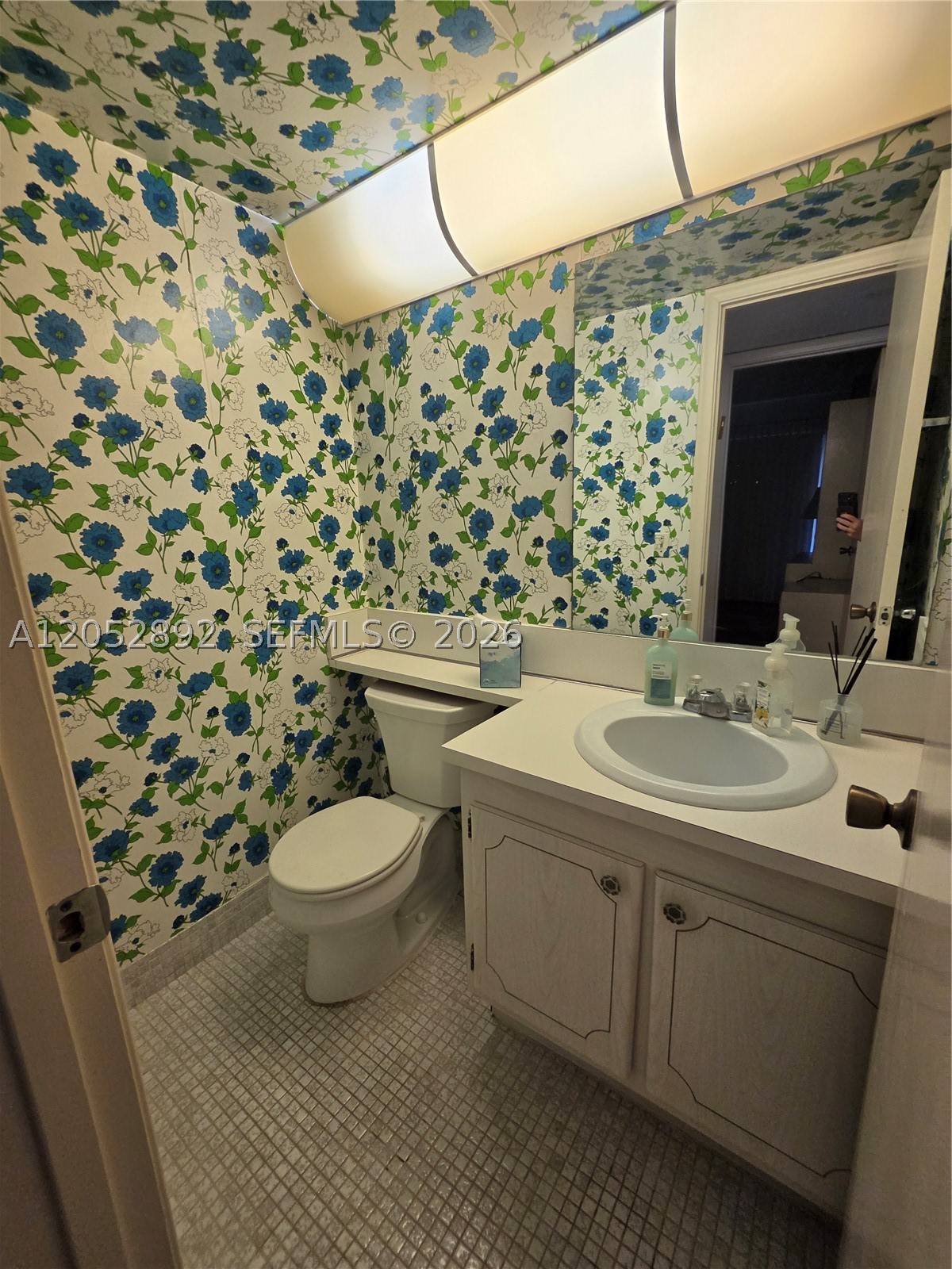 ASHBY D CONDO - Residential Lease
