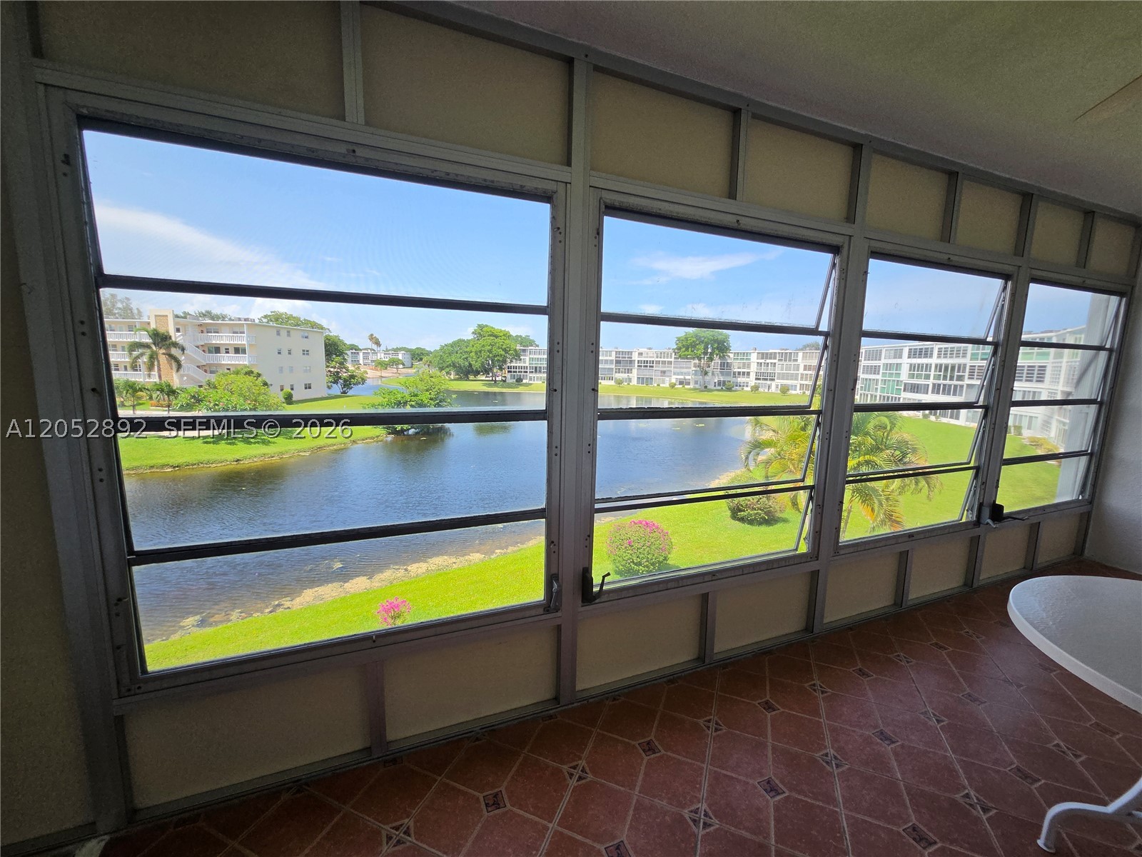 ASHBY D CONDO - Residential Lease