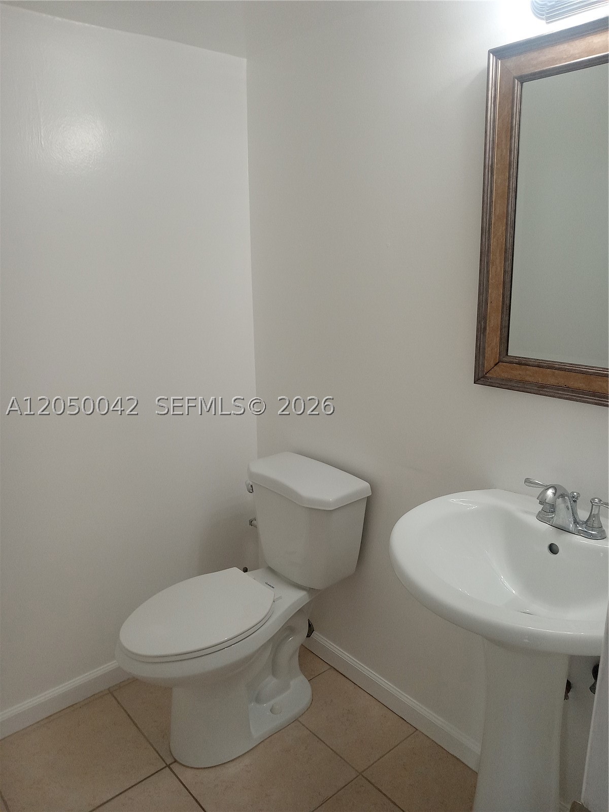 THE LEDGES CONDO - Residential Lease