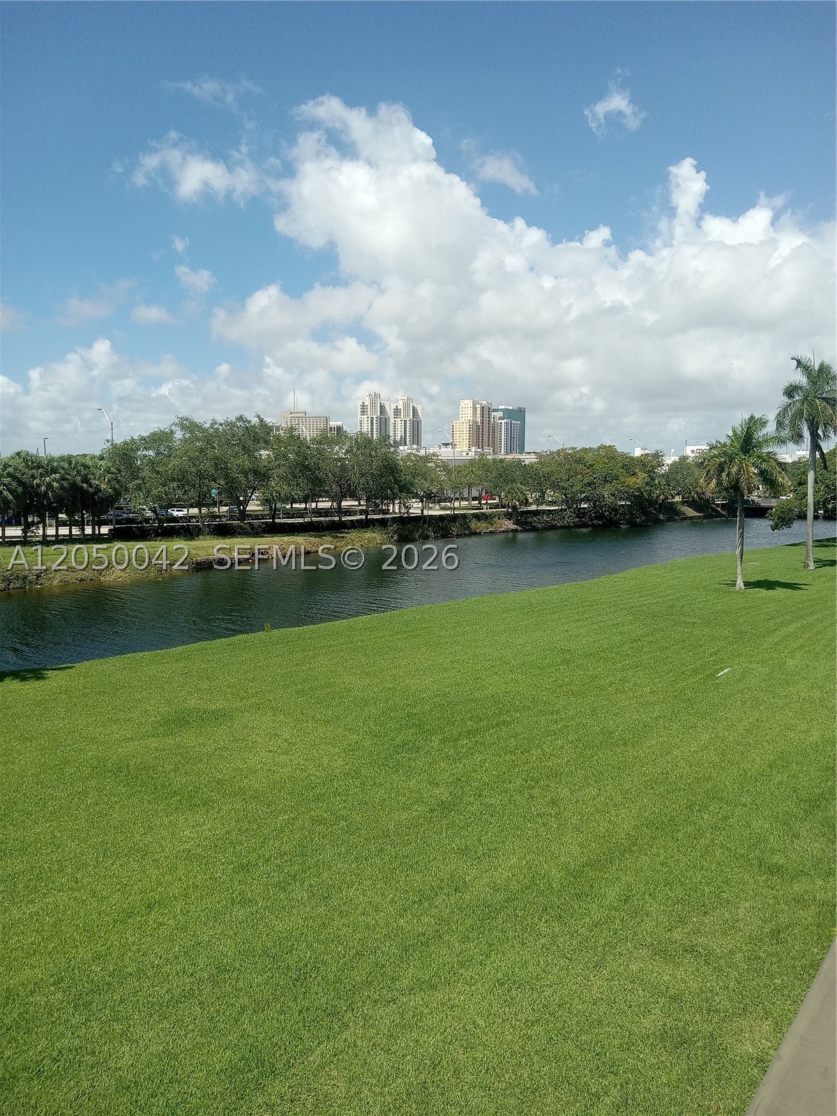 THE LEDGES CONDO - Residential Lease