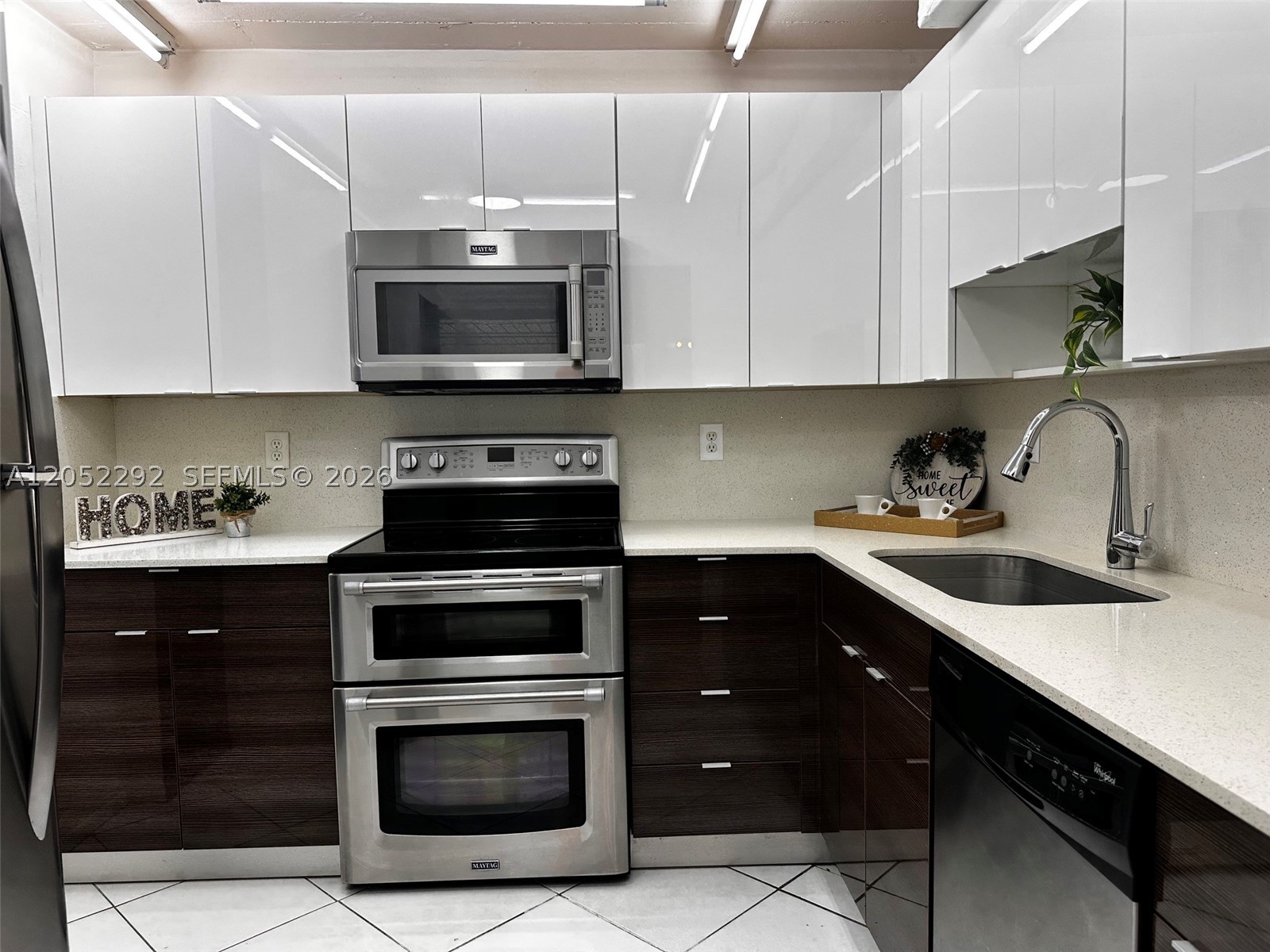 PLANTATION PLACE CONDO - Residential
