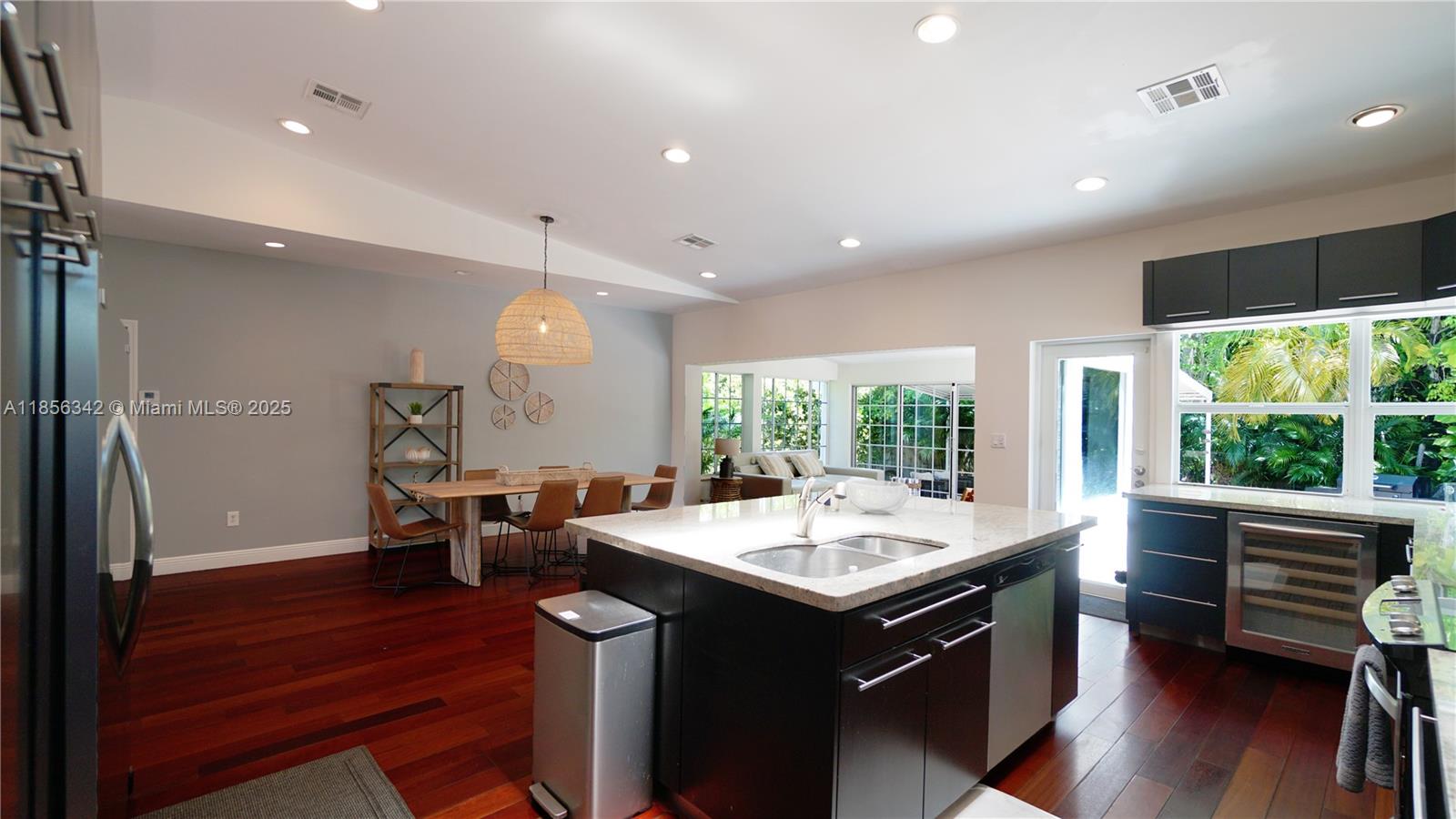 BISCAYNE KEY ESTATES - Residential