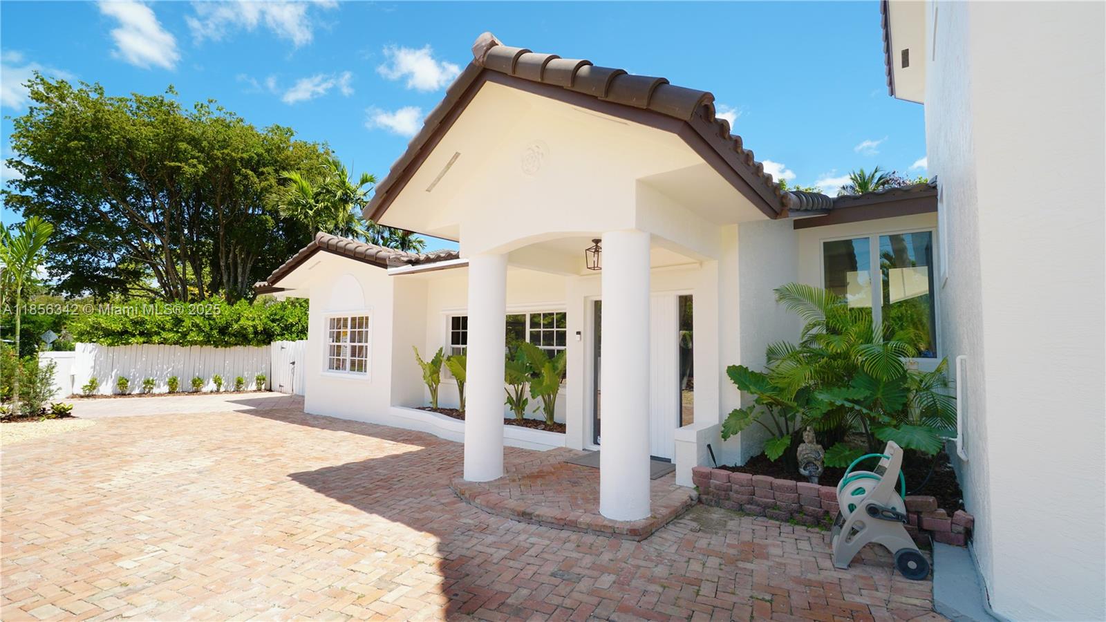 BISCAYNE KEY ESTATES - Residential