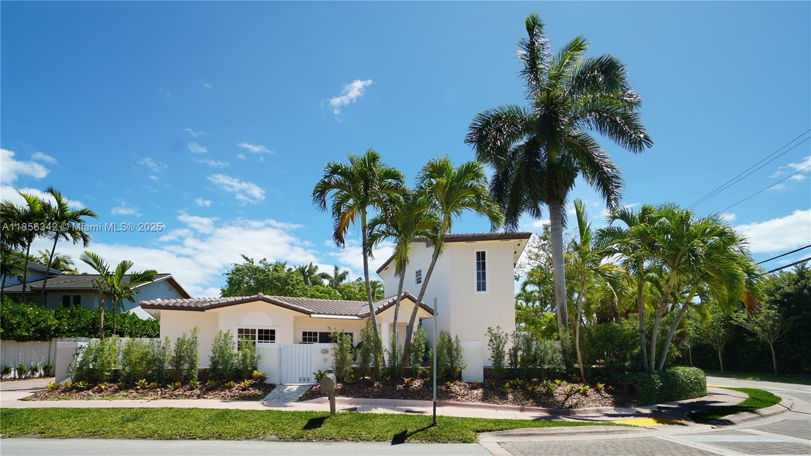 BISCAYNE KEY ESTATES - Residential