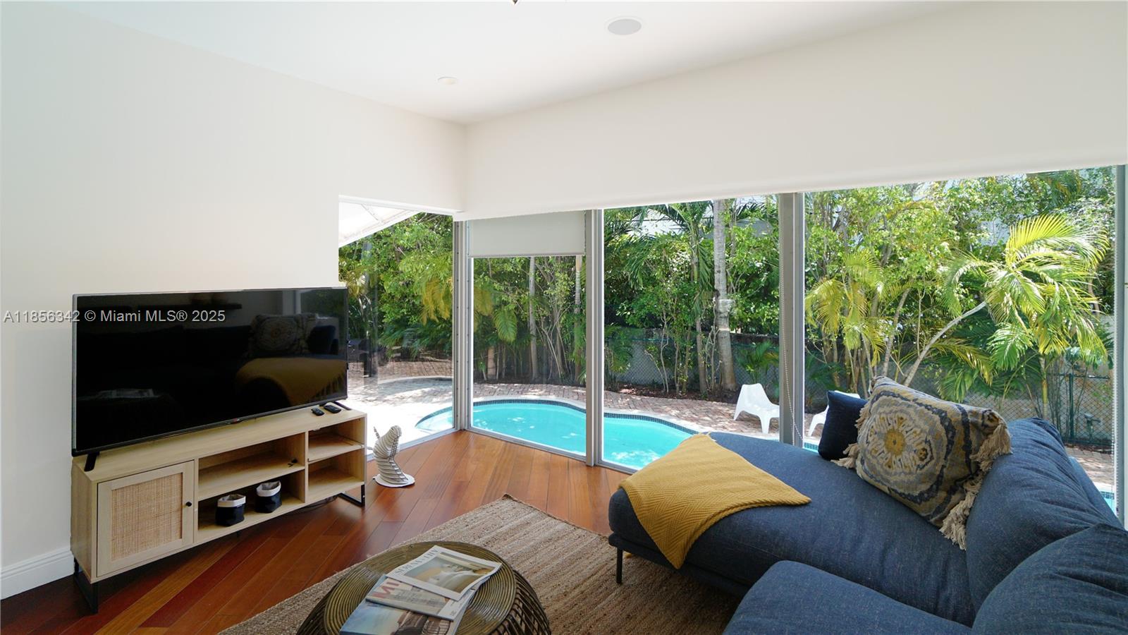 BISCAYNE KEY ESTATES - Residential