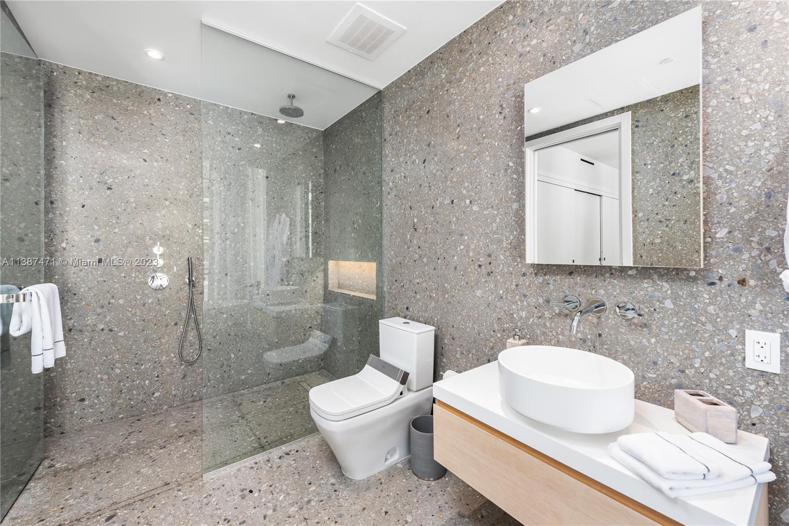 8701 COLLINS AVE CONDO - Residential