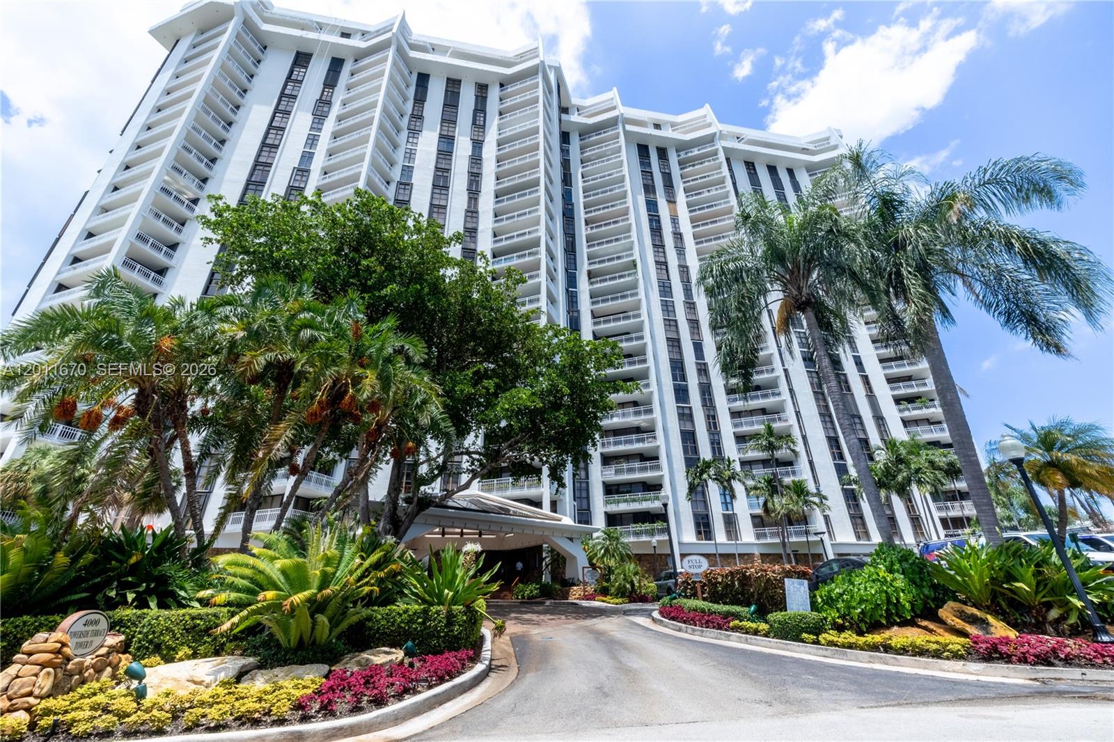 THE TOWERS OF QUAYSIDE CO - Residential
