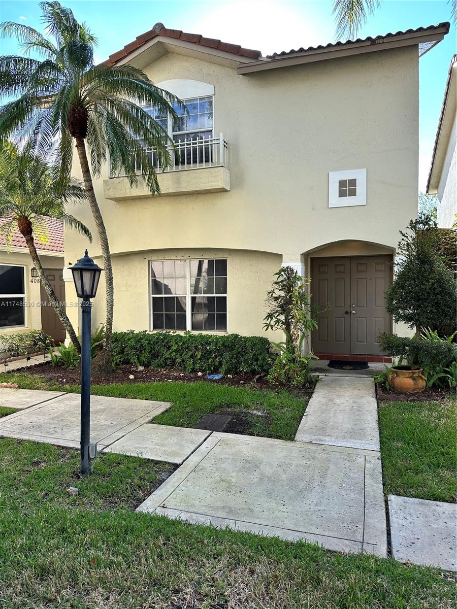 PEMBROKE POINTE - Residential