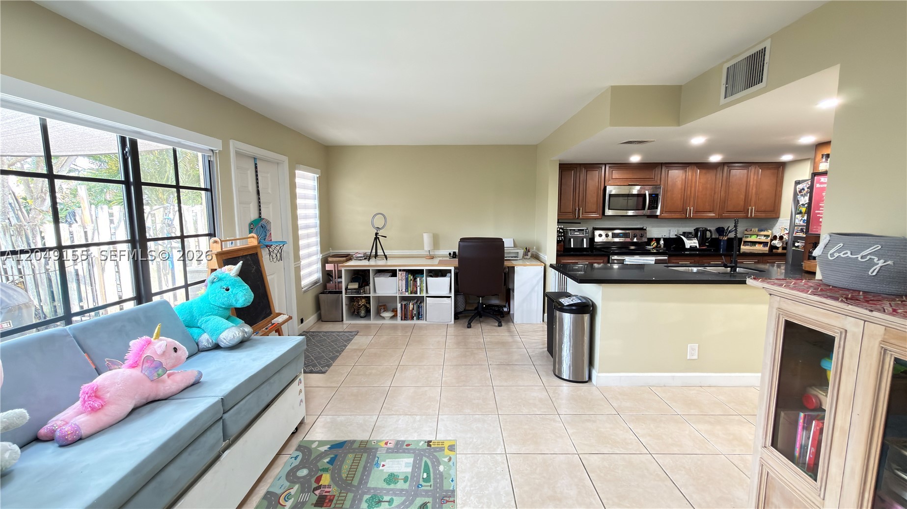 WELLEBY UNIT SIX - Residential