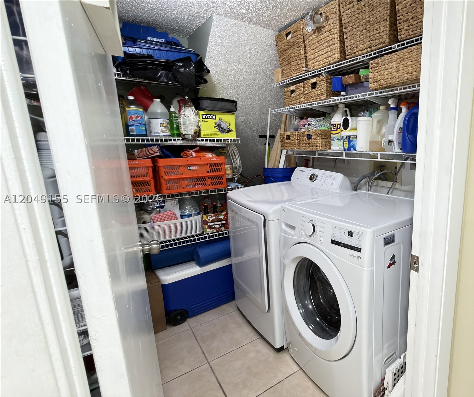 WELLEBY UNIT SIX - Residential