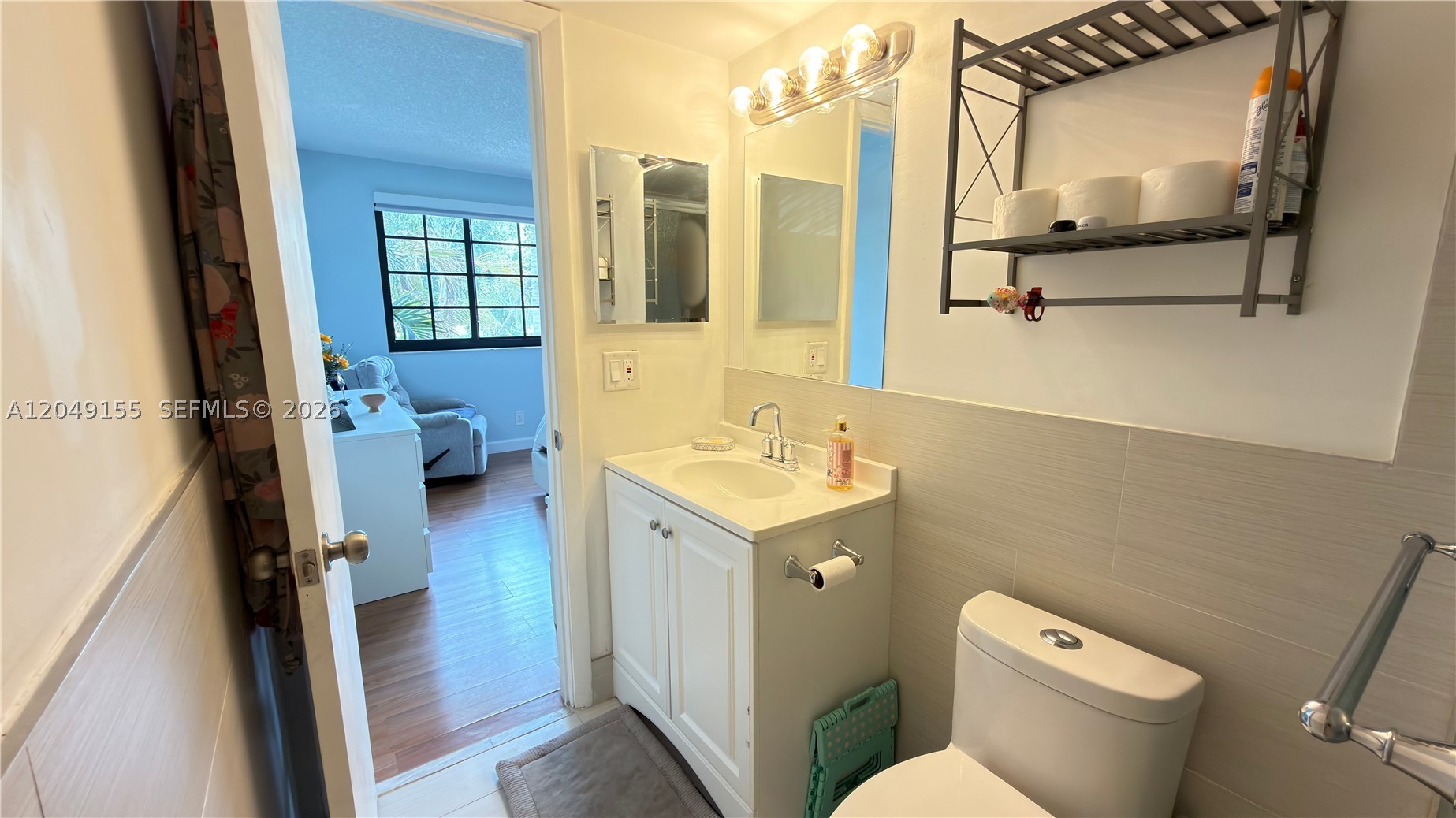 WELLEBY UNIT SIX - Residential