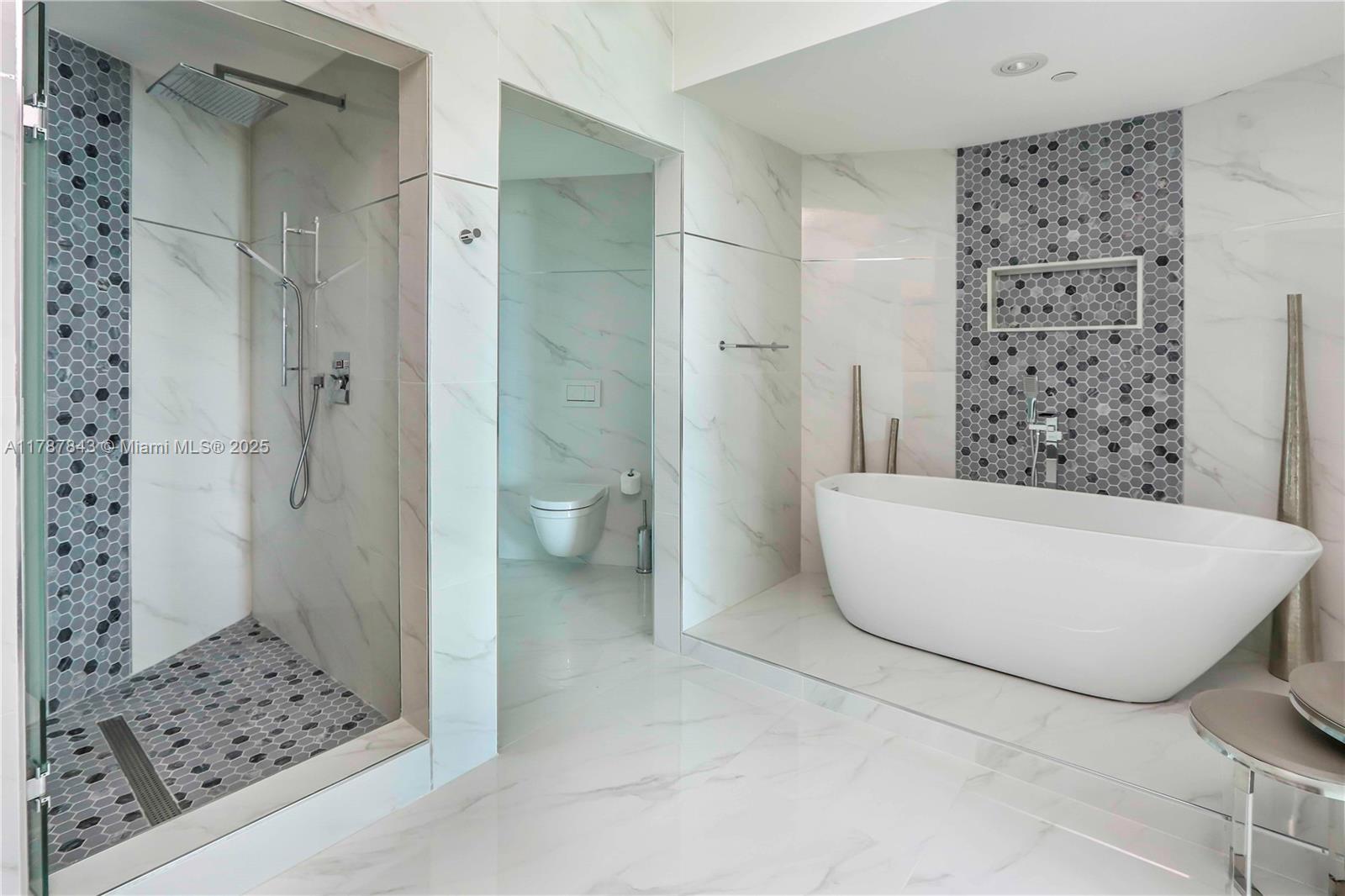PORTOFINO TOWER CONDO - Residential Lease